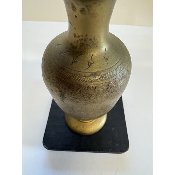 Solid Brass Engraved Pedestal Vase Made in India Stamped on Bottom 6" Tall - Picture 3 of 7